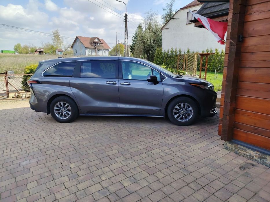 Toyota Sienna Toyota Sienna 7 osobowy AWD 2.5 Hybrid