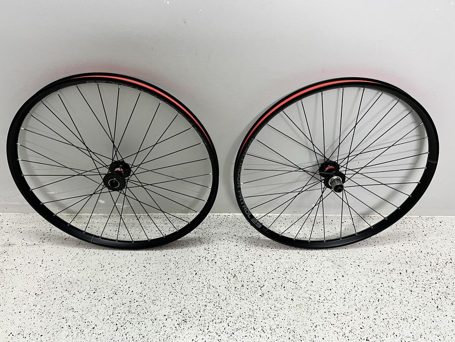 Koła 29” BOOST MTB/XC/ENDURO Dartmoor Novatec Sapim