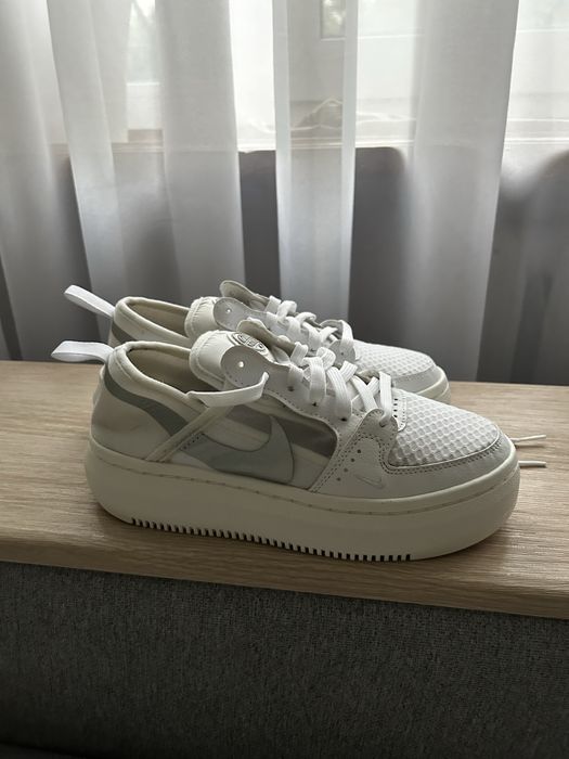 Кросівки Nike білі