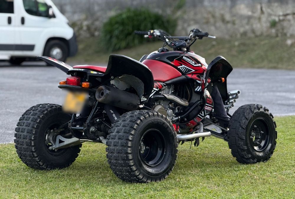 Honda Trx 700 como nova