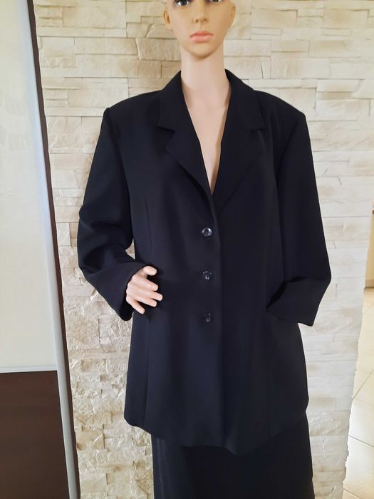 Kostium czarny rozmiar 48