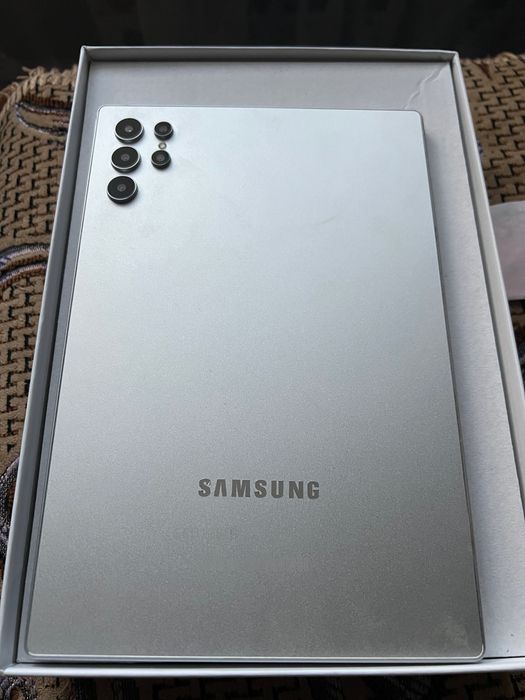 Планшет Samsung