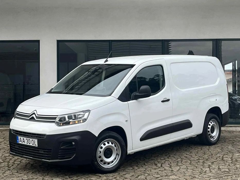 Citroën Berlingo XL 1.5 BlueHDi 130cv EAT8 (caixa automática)