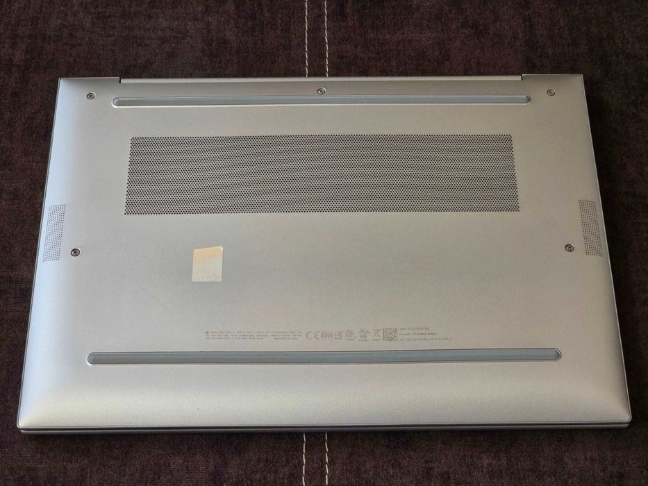 HP ZBook Firefly 14 G10 A (14" FHD+ IPS 100% sRGB/ R7-7840HS/ 32 DDR5/ 512 SSD)
