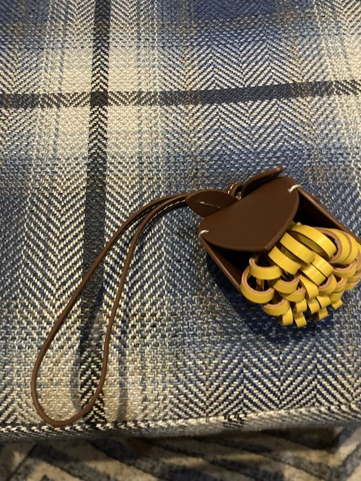 Brelok kwiatek inspiracja Miu Miu skóra naturalna od projektanta