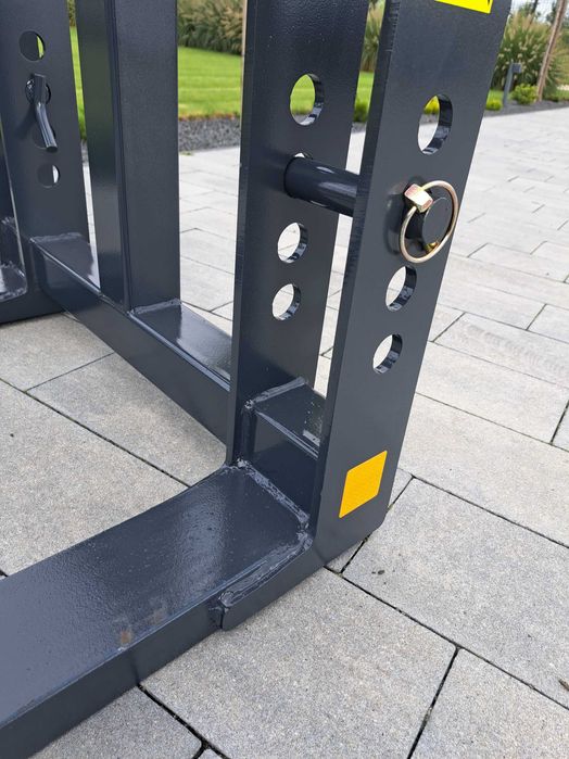 paleciak na tył ciągnika, widły do palet, 4 uchwyty mocujące, nowość