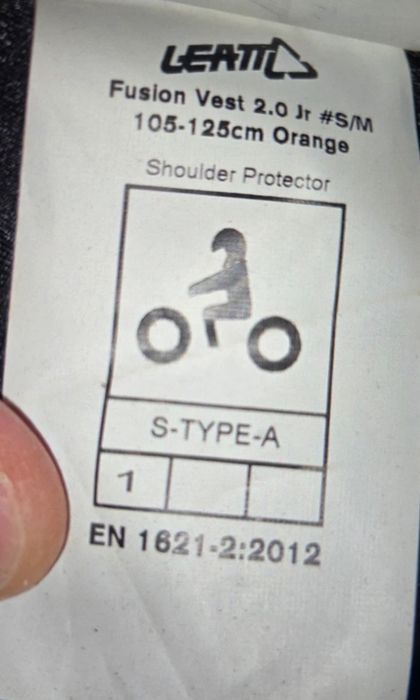 Colete cervical leatt