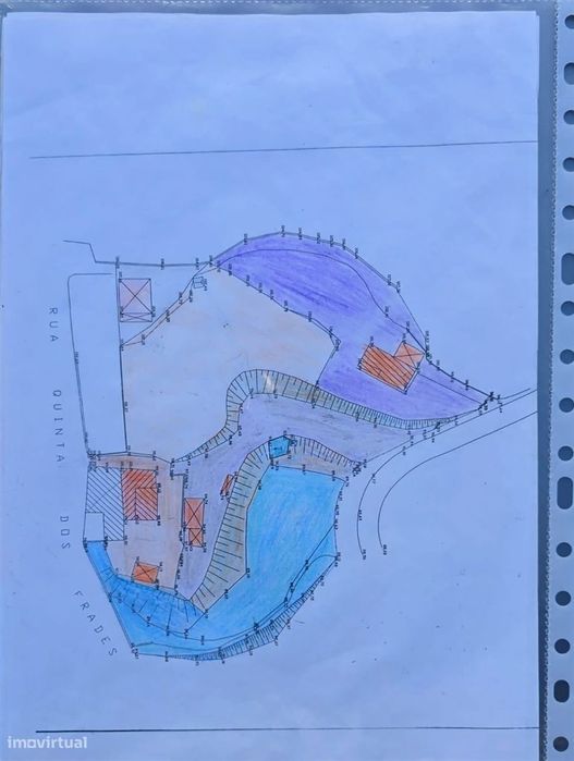 Terreno em Oliveira do Douro, para Construção de uma Moradia Isolada,