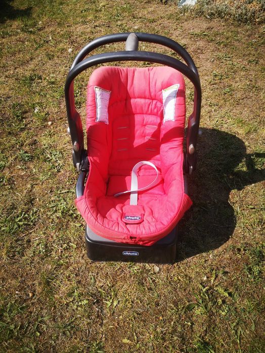 Дитяче крісло " CHICCO".