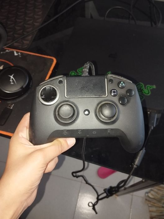 Comando e PlayStation4