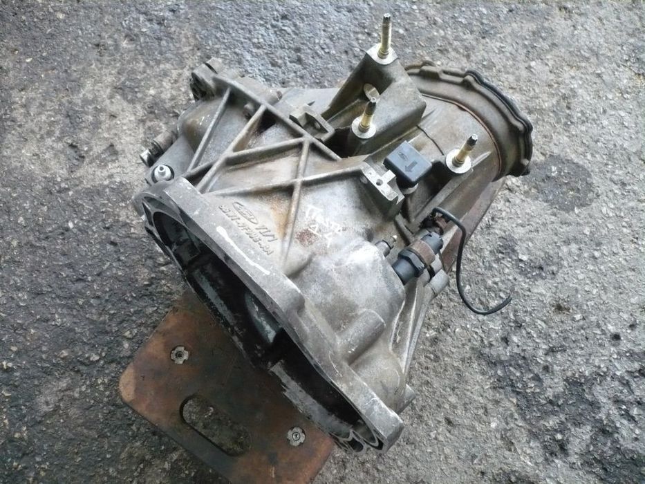 Caixa de velocidades - Ford Fiesta 1.4i ( 96WT-7F096-AA ) 1996 / 2001