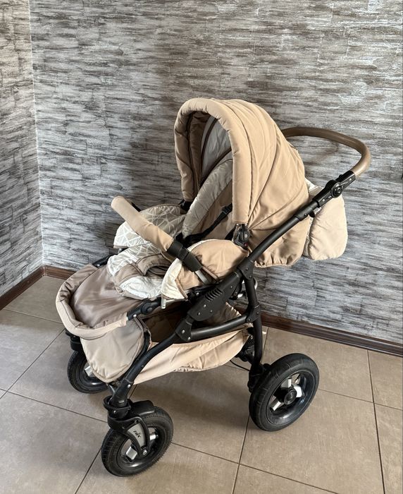 Продам коляску 2 в 1 Nix
