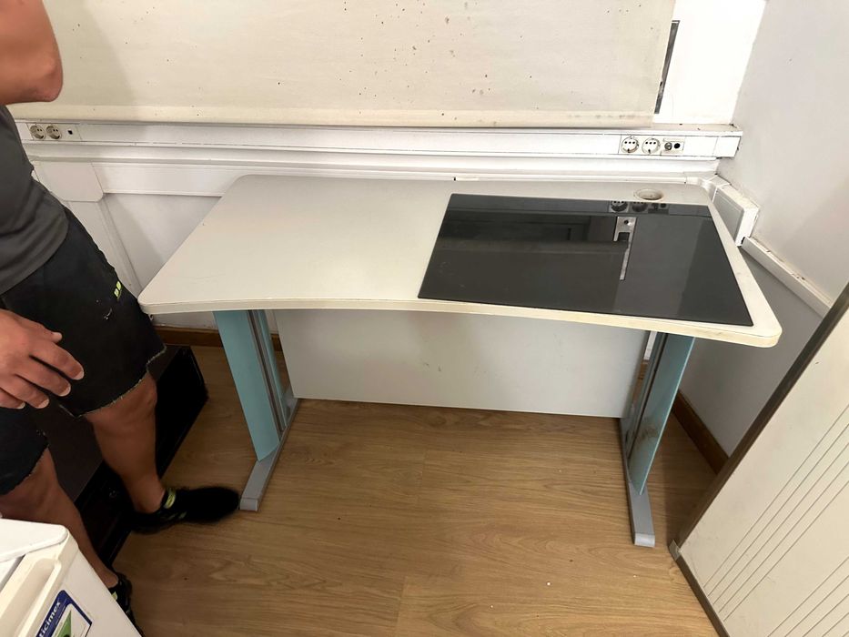 Secretaria e mesa de apoio vidro