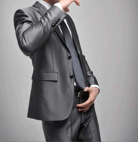 Чоловічий класичний костюм. Туреччина. Розмір 48.