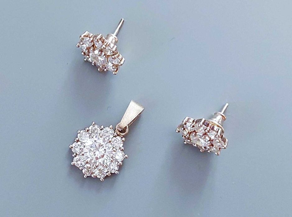 Wyprzedaż Szkatułki Zawieszka i Kolczyki Srebro 925 Cyrkonie 5,76 g