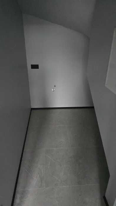 Вітаю. ГАЗ, ЦЕНТРАЛЬНІ КОМУНІКАЦІІ, будинок-дуплекс 125м2; Ліцей#1.