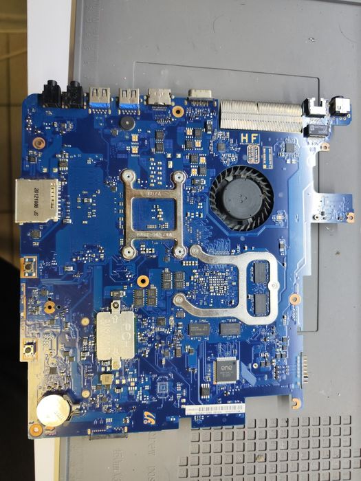 Материньска плата MCLAREN REV 1.1 ( i5 630m )