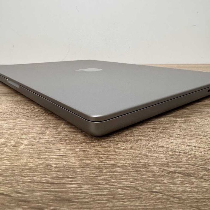 Macbook Pro 16" 2021 M1 Pro / 32Gb DDR5 / SSD 512Gb акб:89% (M1232)