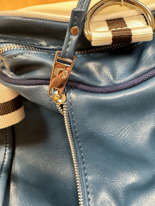 Mala Fred Perry Barrel Bag Original – Azul/Branco – NOVA.