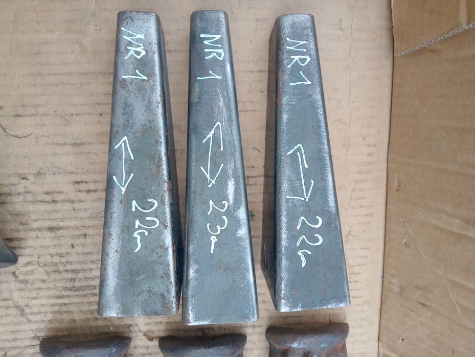 Nogi do  starych mebli  8 sztuk