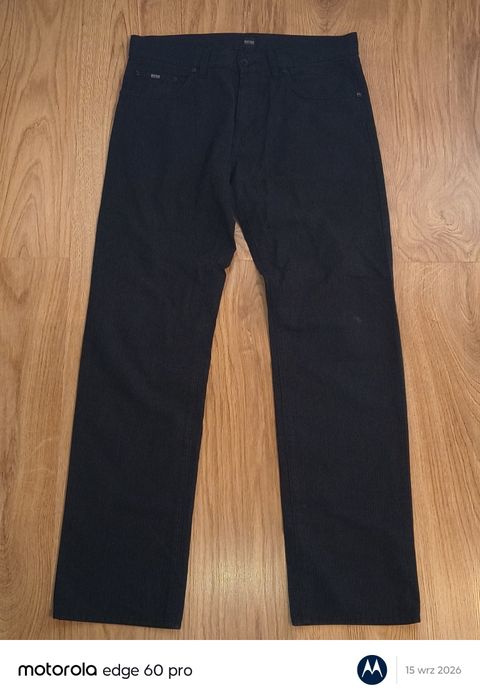Hugo Boss spodnie klasyczne eleganckie W32L32