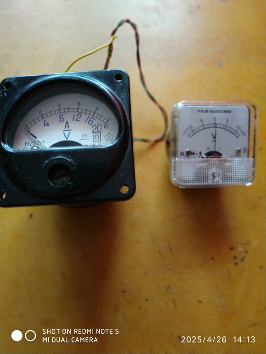 Амперметр-1/+10DCA,і на фото