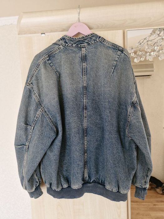 Джинсовий бомбер Zara