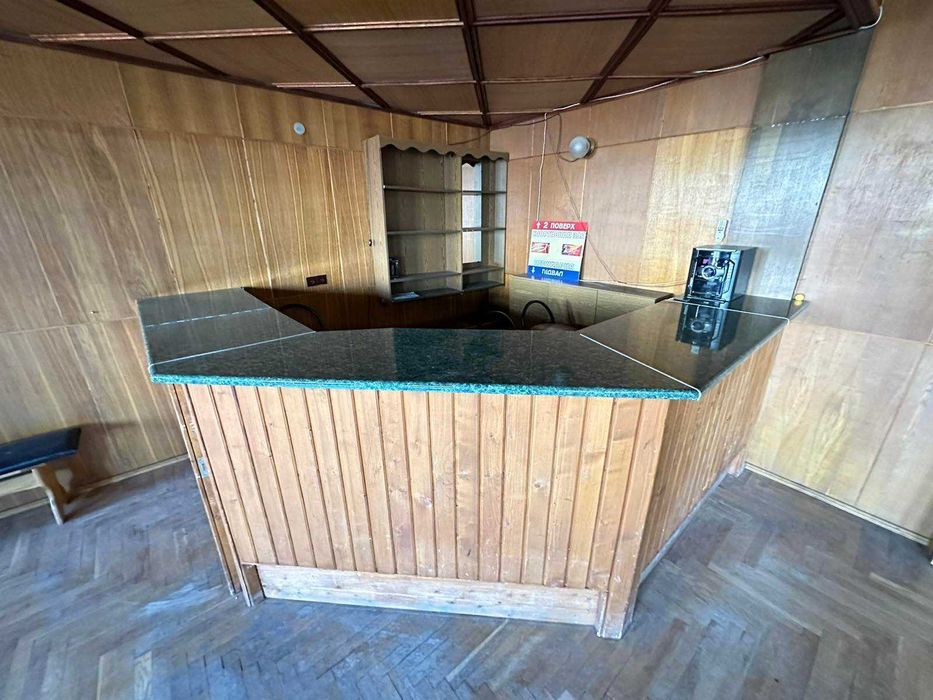 Продається нежитлове приміщення по вул.Дрогобицькій  2 пов.3-пов.буд.