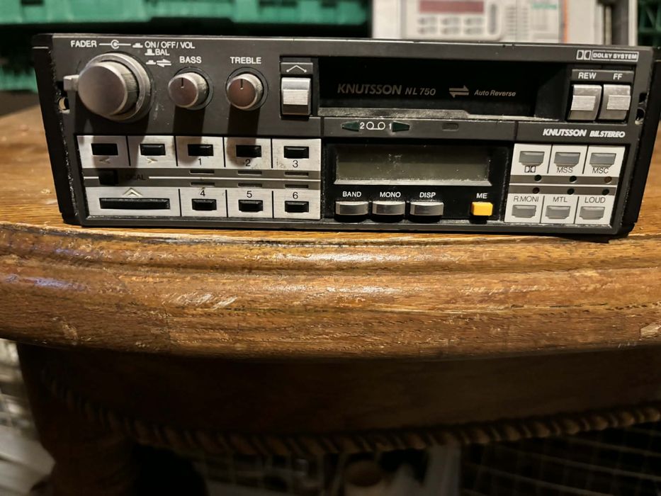 Radio samochodowe retro Knutsson NL750