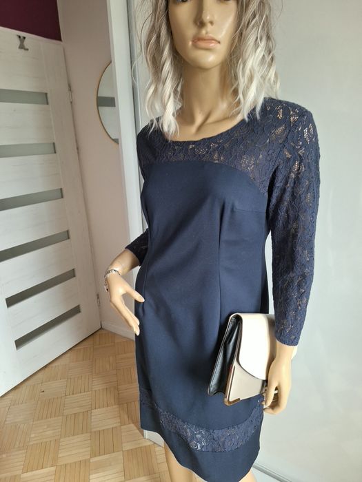 Sukienka granatowa basic prosta z rękawem