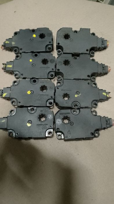 Моторчикі жалюзі Ауді Q-5,7