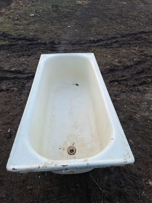 Продам ванну з ніжками.