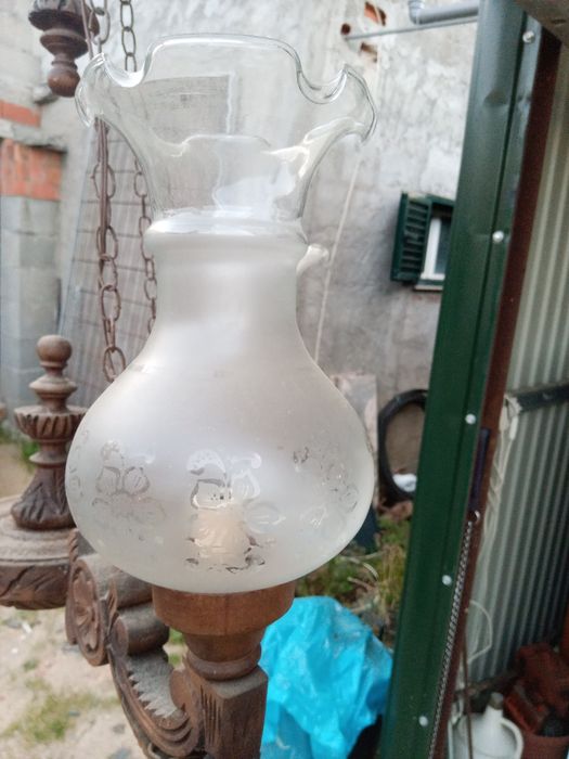 Vendo candeeiro em madeira