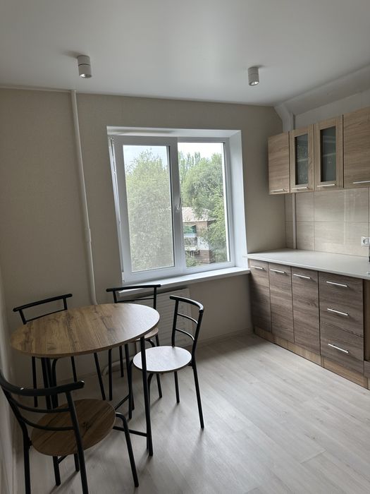 Посуточно Проспект Металлургов 2-х комнатная