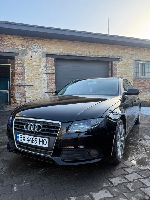 Седан Audi A4 B8