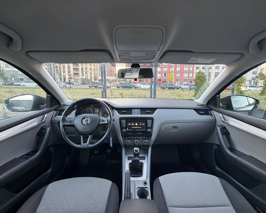 Skoda Octavia A7 Official