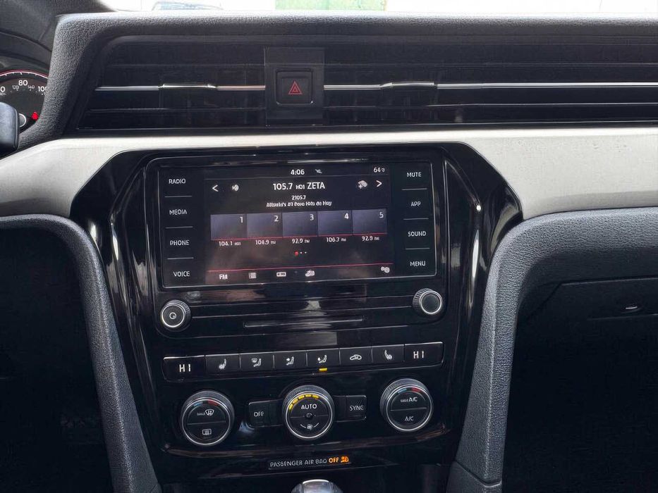 Volkswagen Passat SE      2020