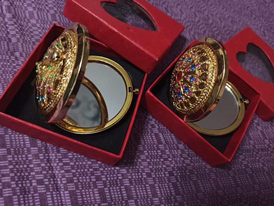 Зеркало металлическое двухстороннее карманное косметическое Павлин