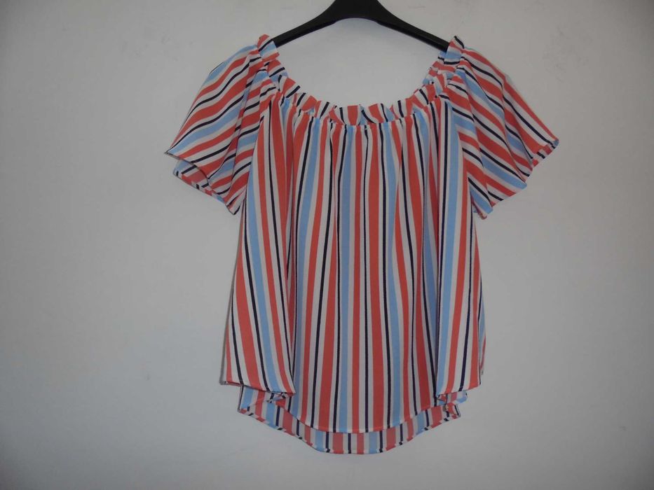 t-shirt de mulher muito bonita