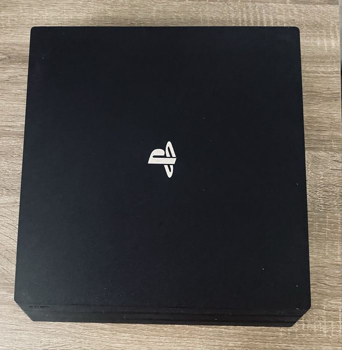Приставка Sony playstation 4pro + 2 геймпада. Стан ідеальний