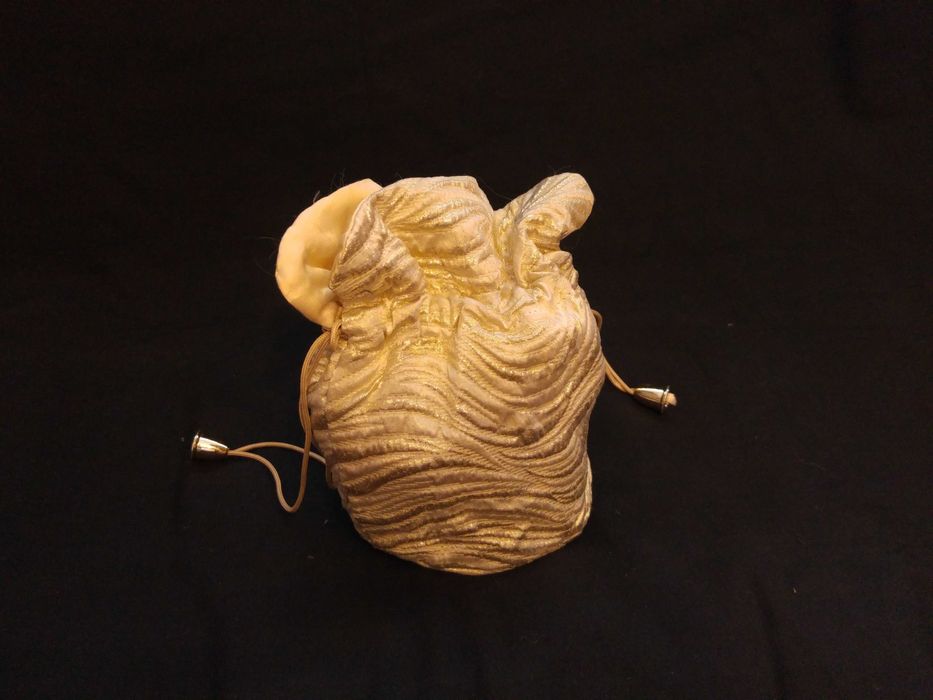 Torebka, sakiewka złota