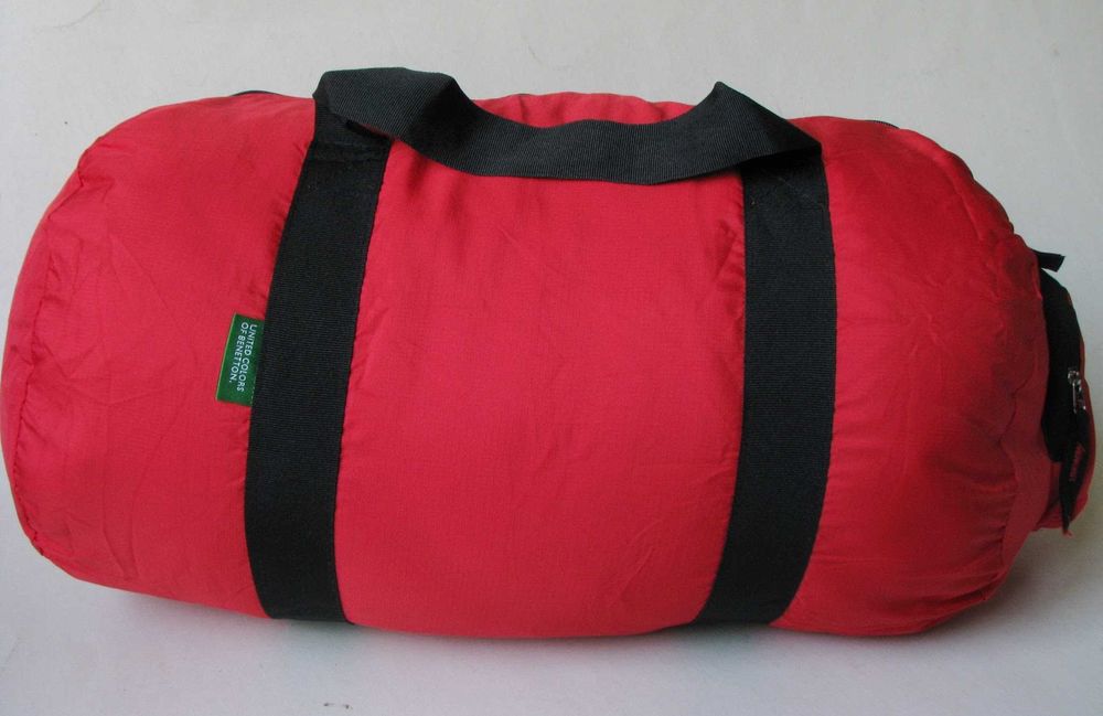 Сумка UNITED COLORS of BENETTON red 40хø20см