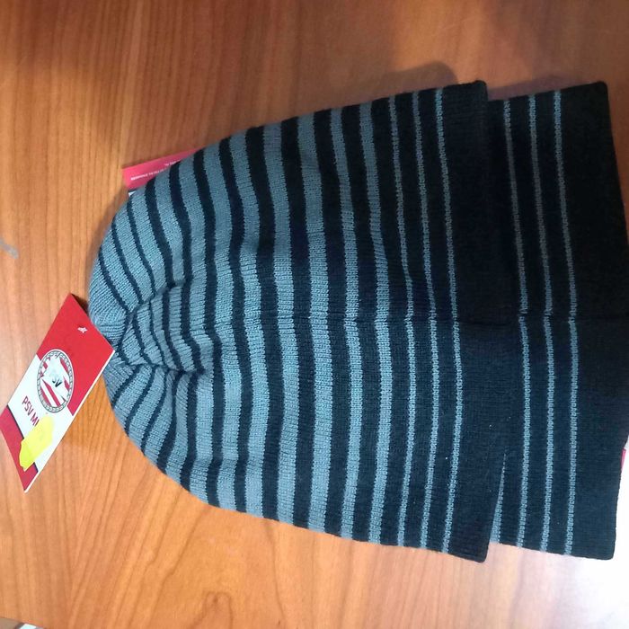 PSV Eindhoven Gorro NOVO