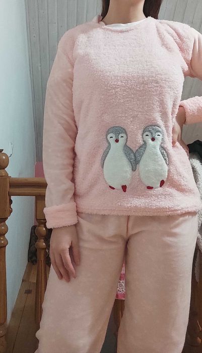 Піжама плюшева. Нова! Рожева.