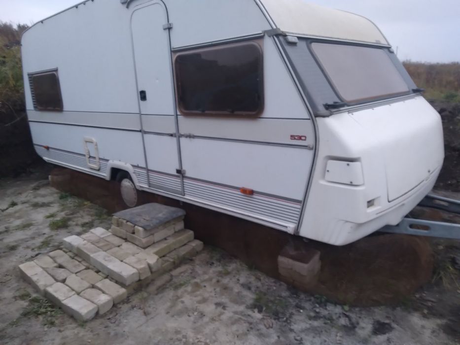 Кемпінг,дім на колесах