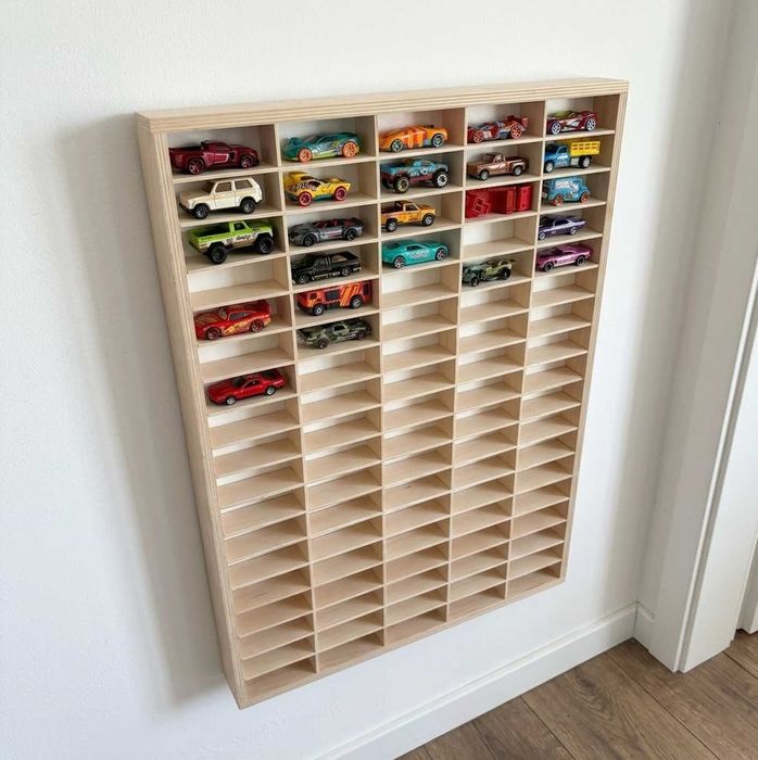 Półka na resoraki autka Hot Wheels 1:64 samochodziki 100 miejsc pionowa sklejka na ścianę organizer regał ekspozytor duży NOWY GWARANCJA 24M + GRATIS
