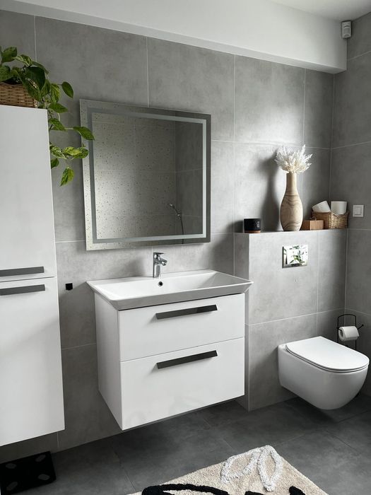 TAPETOWANIE Remont Łazienki malowanie