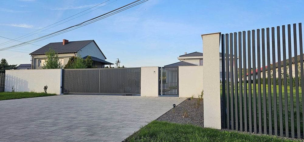 Ogrodzenie pionowe, grzebieniowe, pionowy panel - ALUMINIUM