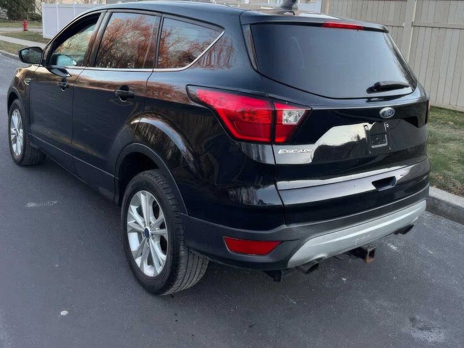 Ford Escape Titanium      2017
