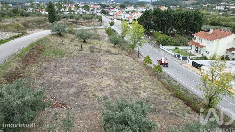 Terreno para construção em Souselas e Botão